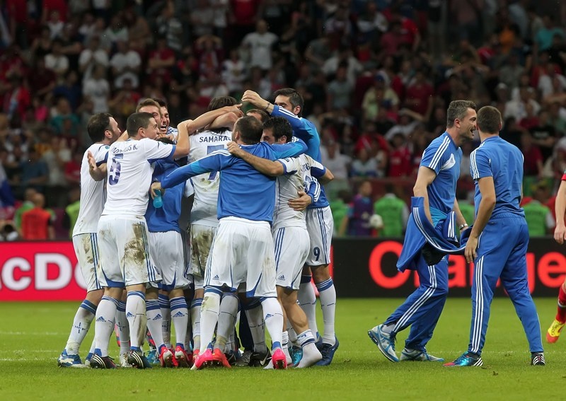 Eεεε, οοο και αυτό το Euro είναι ελληνικό! (photos+video)