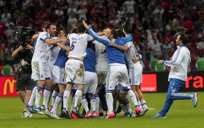 Eεεε, οοο και αυτό το Euro είναι ελληνικό! (photos+video)