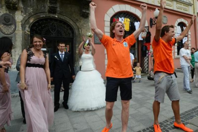 Euro 2012: Οι περίεργες φωτογραφίες...