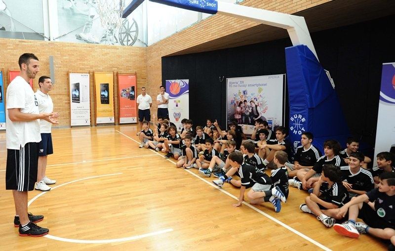 Στο «TeleUnicom» ο Γιάνκοβιτς (photos)