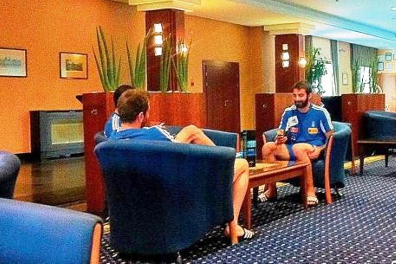 Γερμανικός… Δούρειος Ίππος στο ξενοδοχείο της Εθνικής! (photos)
