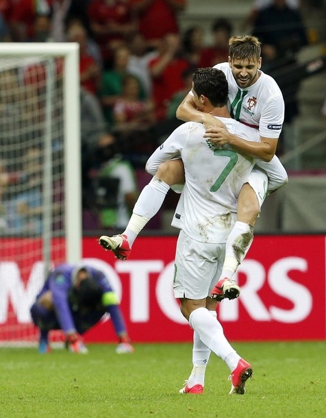 Euro 2012: Στα ημιτελικά με Ρονάλντο η Πορτογαλία (photos+video)
