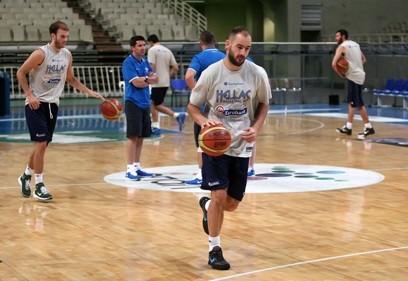 Με έξι απουσίες η προπόνηση της Εθνικής (photos)