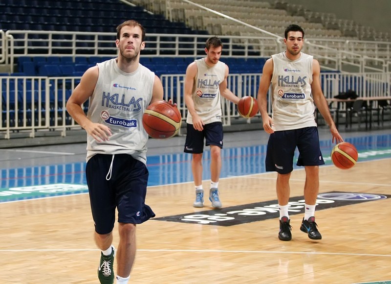 Με έξι απουσίες η προπόνηση της Εθνικής (photos)