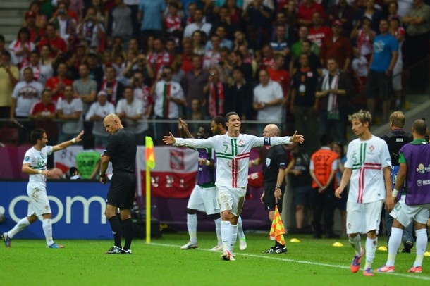 Euro 2012: Στα ημιτελικά με Ρονάλντο η Πορτογαλία (photos+video)