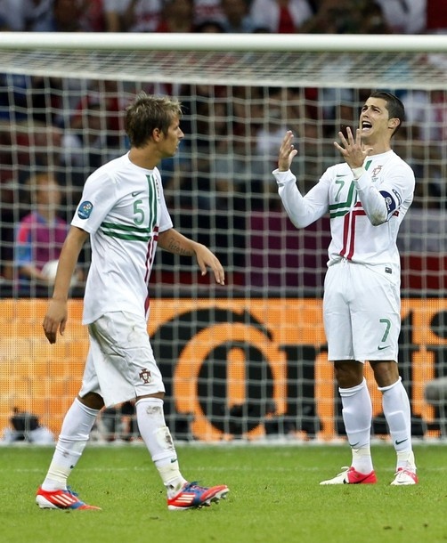Euro 2012: Στα ημιτελικά με Ρονάλντο η Πορτογαλία (photos+video)