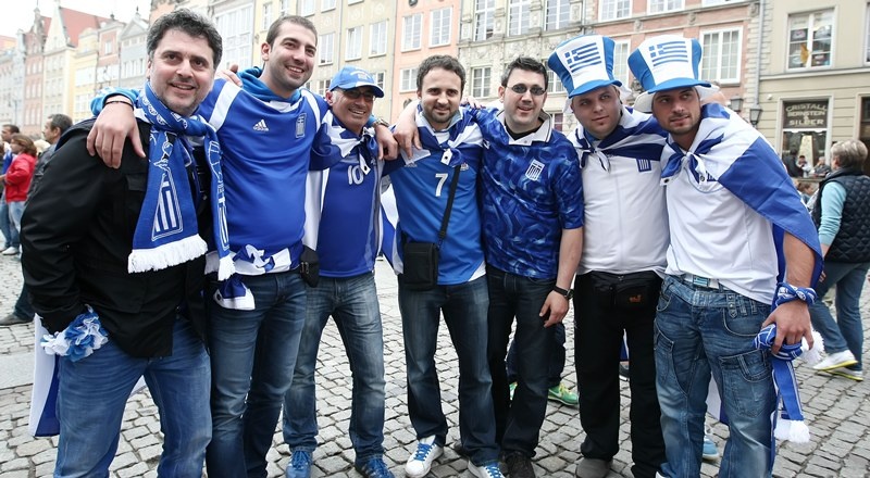 Euro 2012: «Μέσα στην Ελλάδα παίζουμε» (photos+videos)