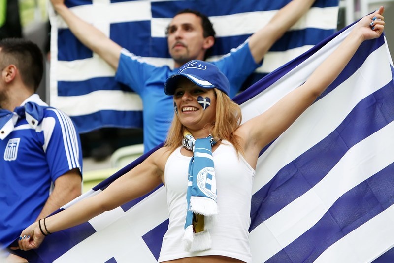 Ελληνες, χειροκροτήστε τους! (photos+video)