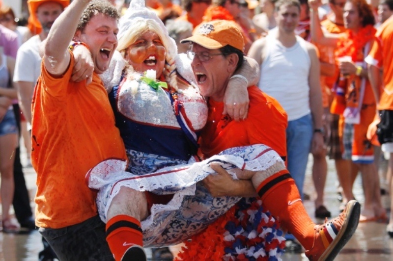 Euro 2012: Περίεργοι κι αστείοι οπαδοί