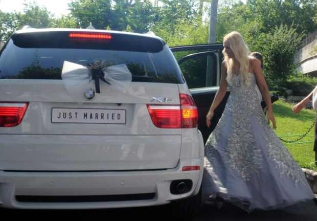 Στο γάμο του Βελίτσκοβιτς ο Τεόντοσιτς (photos)