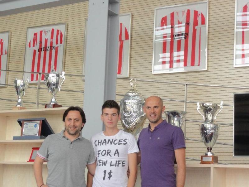 Ανακοίνωσε Χαντζάρα στον Ολυμπιακό η Αθλητική Ακαδημία Γιαννιτσών! (photos)