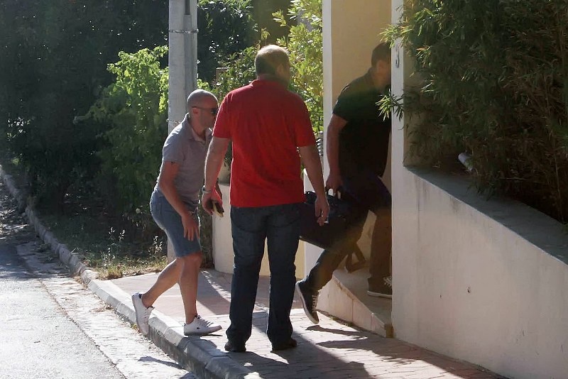 Ο φρουρός του Παπακωνσταντίνου έσωσε την οικογένεια Δώνη (photos)