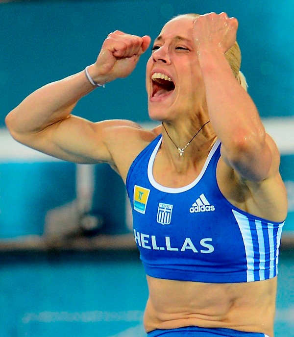 «Χάλκινη» η Κυριακοπούλου! (photos)