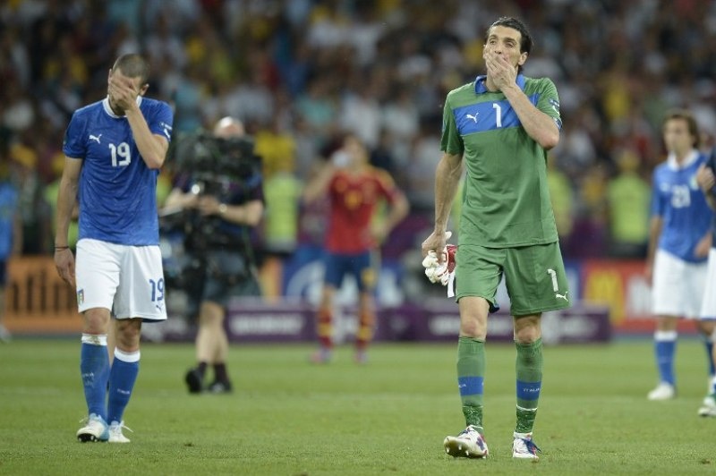 Euro 2012: Απαρηγόρητος ο Μπονούτσι (photos)