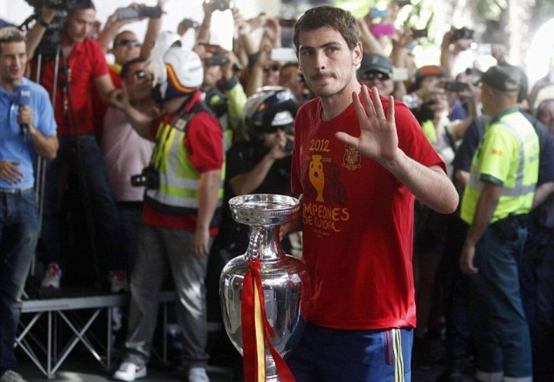 Euro 2012: Έφτασαν στην Ισπανία οι Πρωταθλητές Ευρώπης (photos+video)