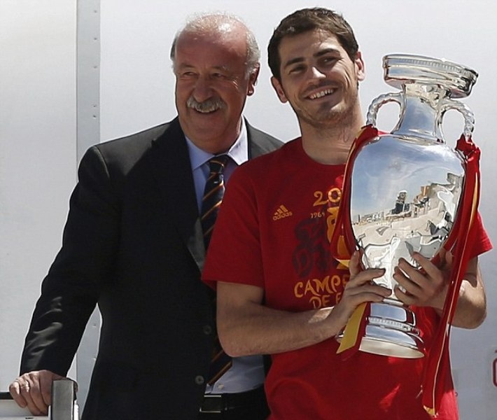 Euro 2012: Έφτασαν στην Ισπανία οι Πρωταθλητές Ευρώπης (photos+video)