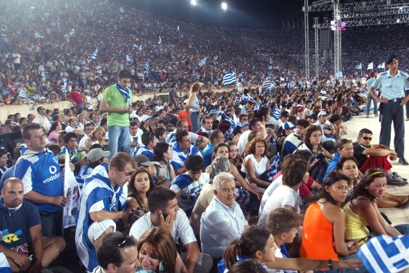 «Δεν σταματώ να τραγουδώ ποτέ»(photos+videos)