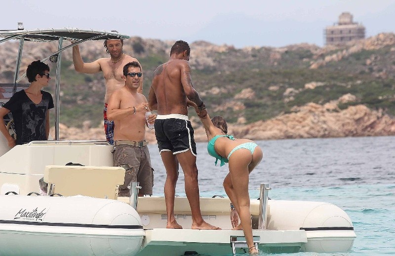 Απολαμβάνει τις διακοπές του, και τη Μελίσα, ο Μπόατενγκ (photos)