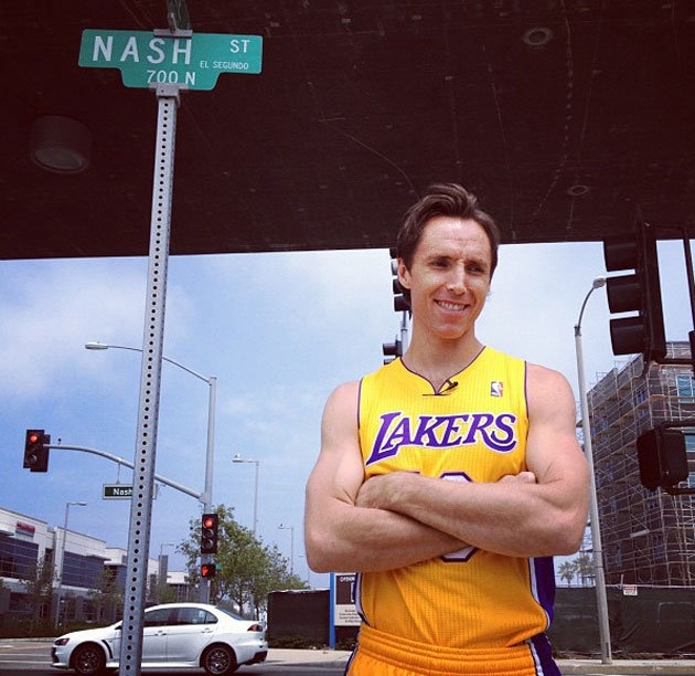 Ντύθηκε «λιμνάνθρωπος» ο Νας (photos)