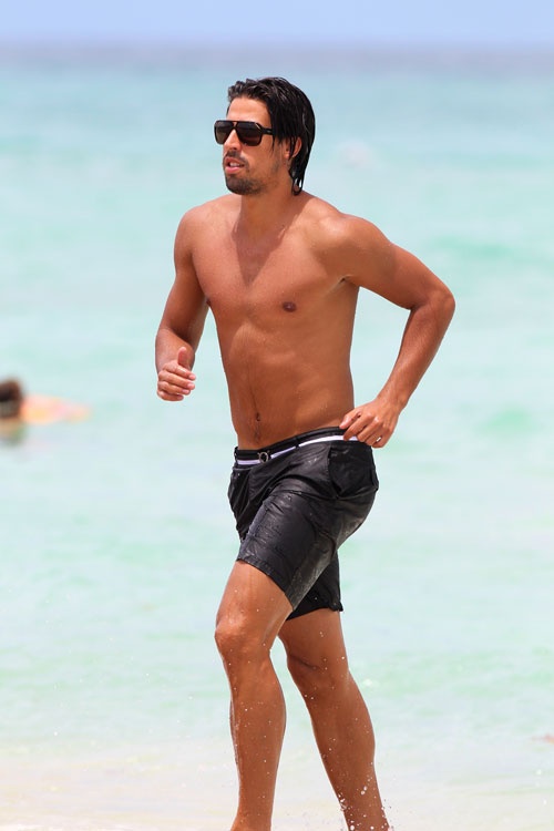 Τα παιχνίδια του Κεντίρα με τη Λένα (photos)