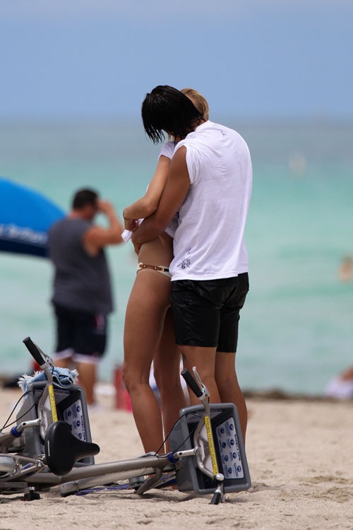 Τα παιχνίδια του Κεντίρα με τη Λένα (photos)