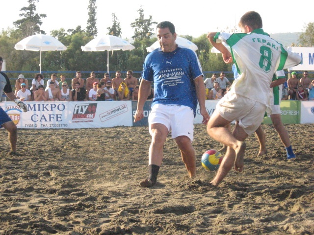 Beach soccer: Θέαμα και δυνατές αναμετρήσεις στο Γύθειο