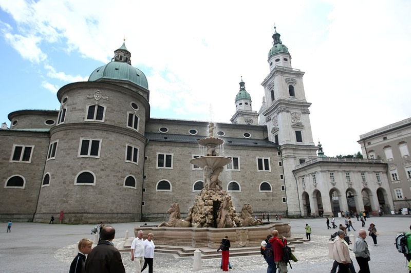 Βόλτα παικτών και Αλαφούζου στο Σάλτσμπουργκ