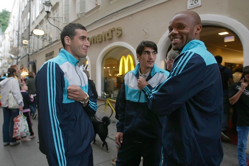 Βόλτα παικτών και Αλαφούζου στο Σάλτσμπουργκ