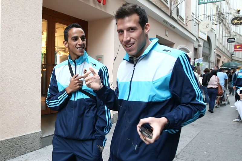 Βόλτα παικτών και Αλαφούζου στο Σάλτσμπουργκ