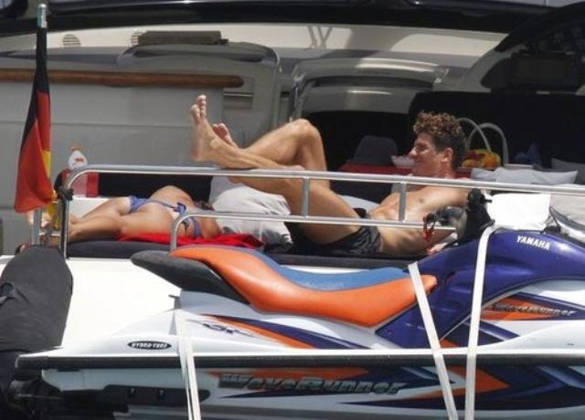 Στην Ίμπιζα για σκι ο Γκόμεζ (photos)