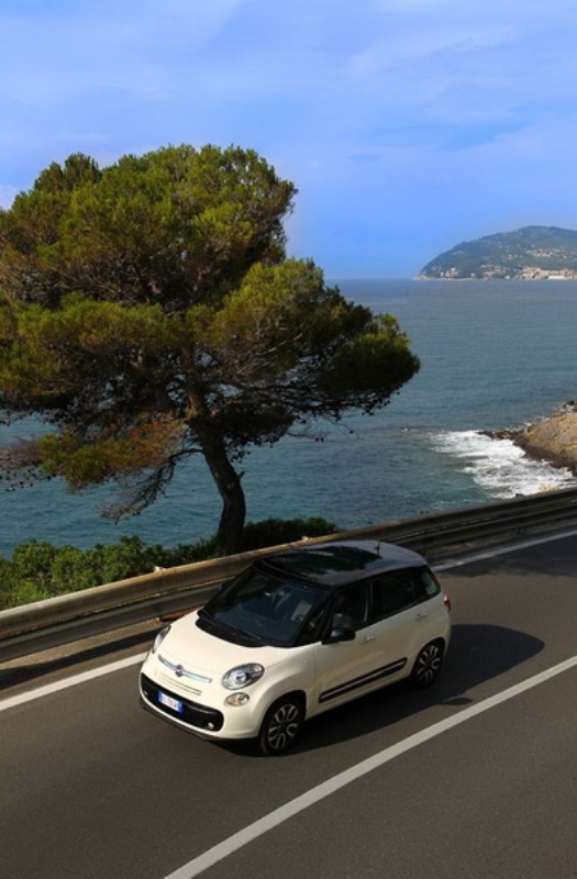 Fiat 500L: ευέλικτο, πολυμήχανο και στυλάτο (photos)