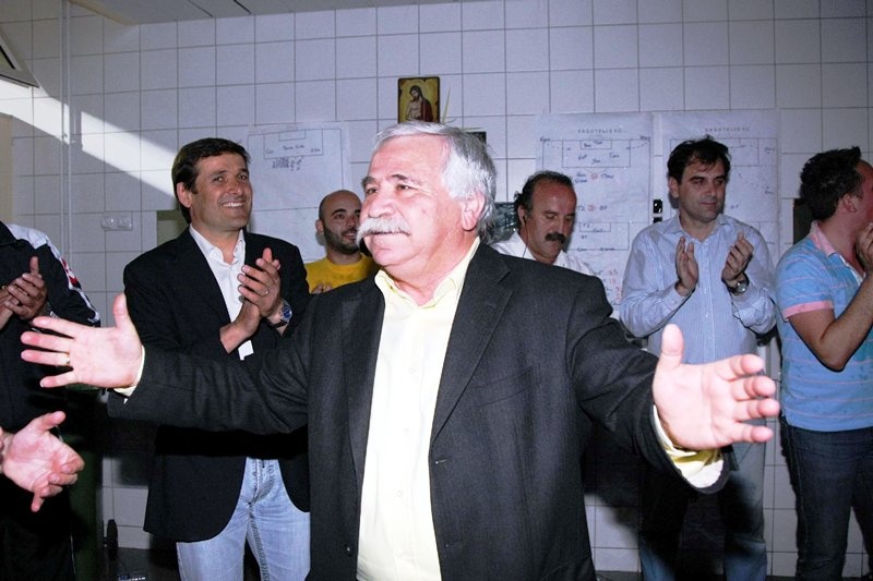 «Έφυγε» ο Απόστολος Παπουτσάκης! (photos)