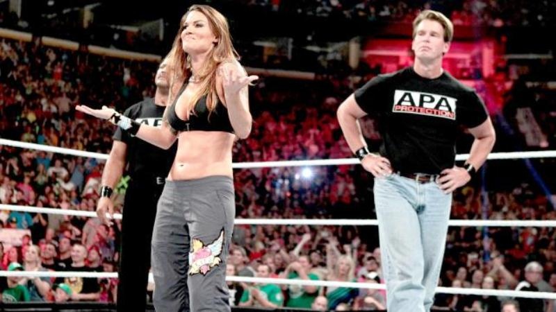 H επανάσταση του CM Punk στο χιλιοστό Raw