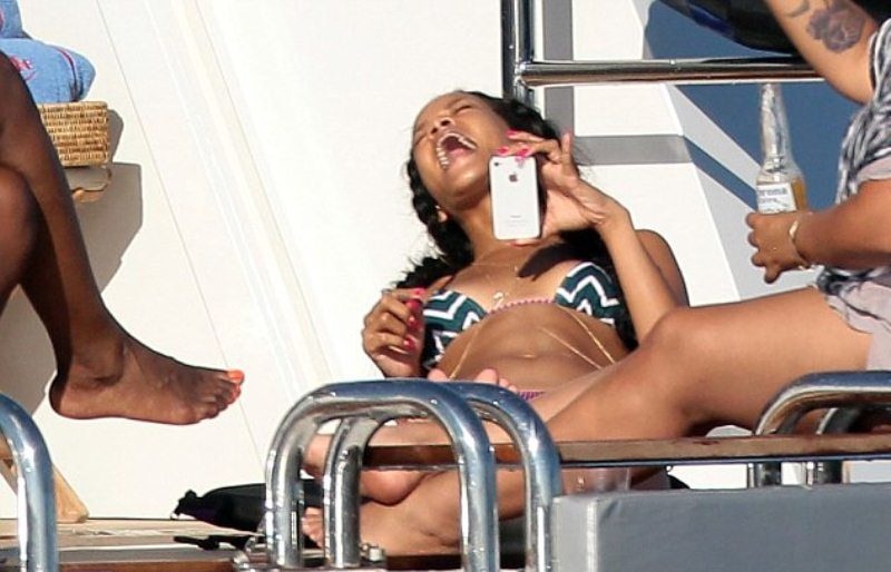 Ο υψηλός προσκεκλημένος της Ριάνα (photos)