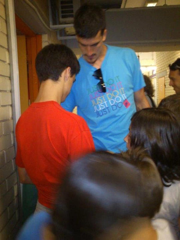 Οι τυχεροί φίλαθλοι του Ολυμπιακού (photos)