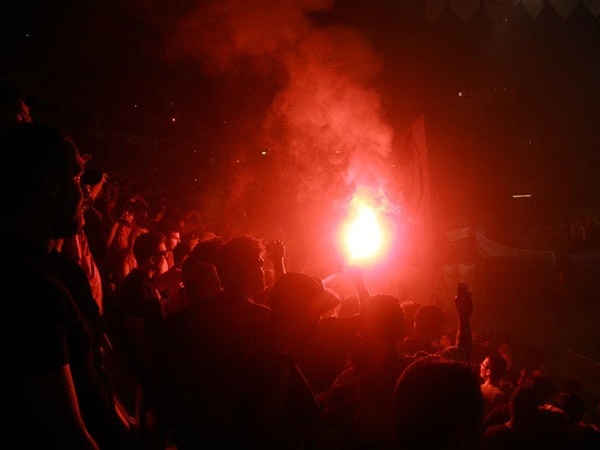 Οι τυχεροί φίλαθλοι του Ολυμπιακού (photos)