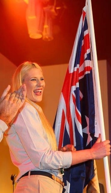 Η Τζάκσον σημαιοφόρος της Αυστραλίας (photos)