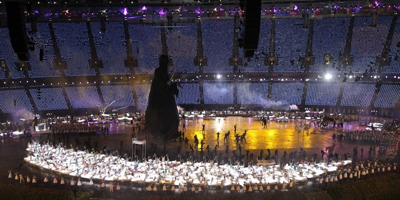 Ολυμπιακοί Αγώνες 2012: Η Φλόγα άναψε και ο Ρογκ μας κούφανε! (photos-videos)