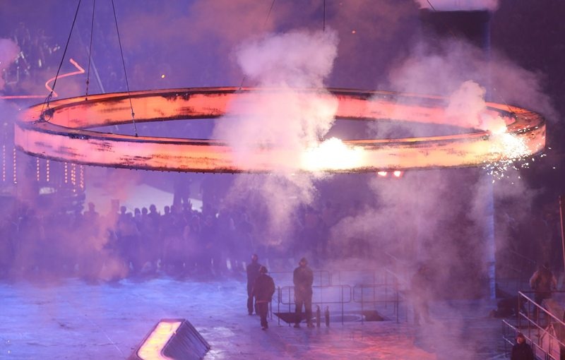 Ολυμπιακοί Αγώνες 2012: Η Φλόγα άναψε και ο Ρογκ μας κούφανε! (photos-videos)