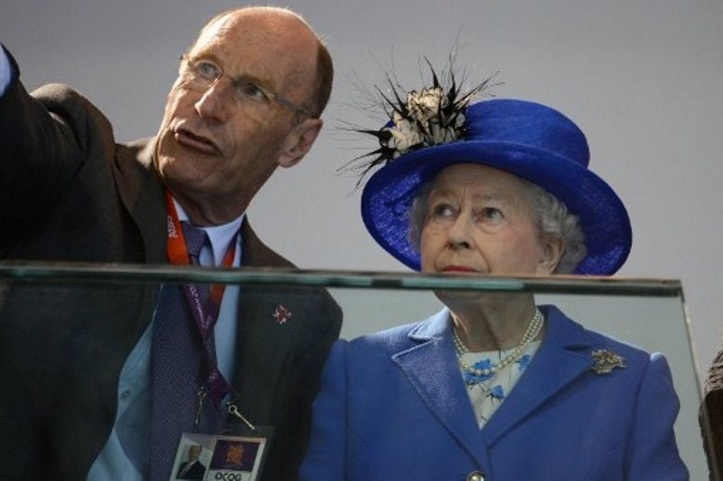 Λονδίνο 2012: Επέλεξε κολύμβηση η Βασίλισσα Ελισάβετ (photos)