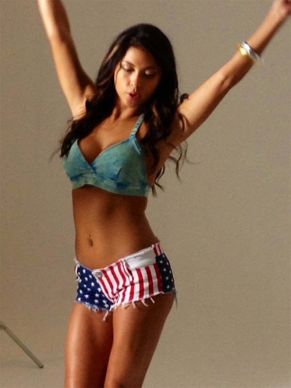 Ξέρει και από μπάλα η Celeste (photos)