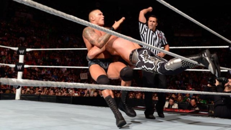 Triple Threat στο SummerSlam όρισε η AJ