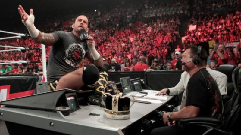 Triple Threat στο SummerSlam όρισε η AJ