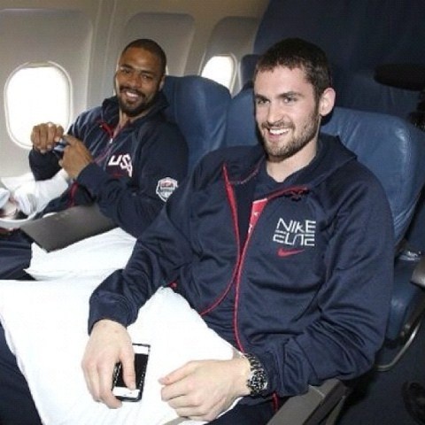 Ολυμπιακοί Αγώνες 2012 - Μπάσκετ: Ο Σιζέφσκι κάνει γιόγκα (photos)