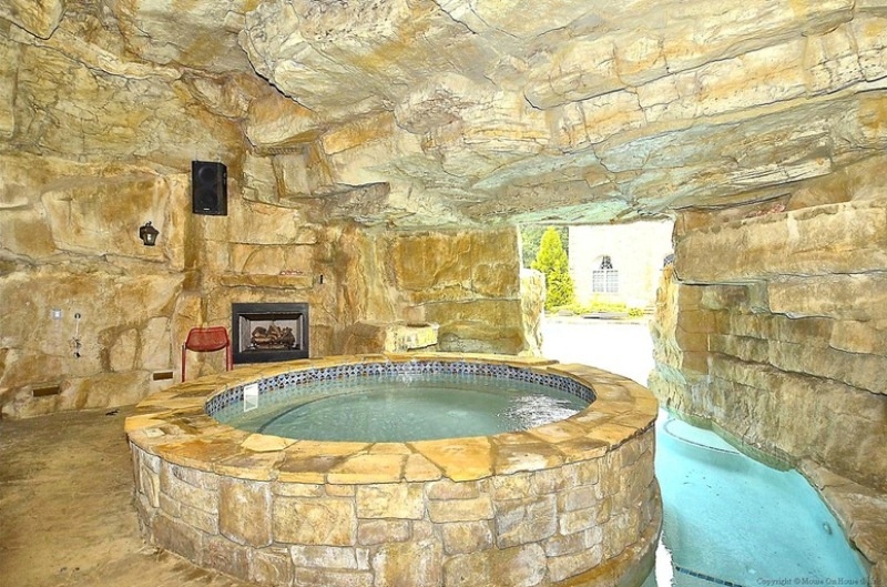 Πουλάει το… φτωχόσπιτό του ο Αρίνας (photos)