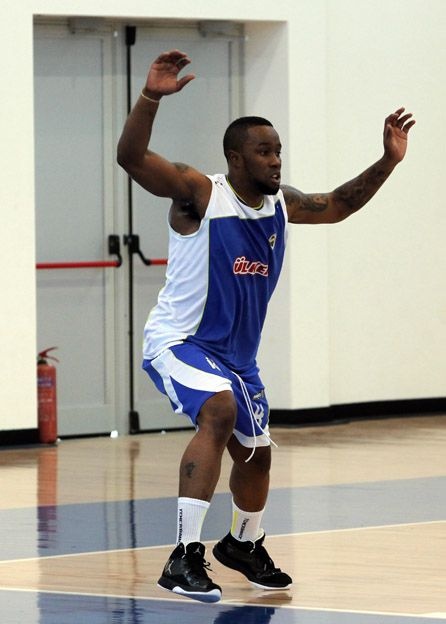 Μπατίστ και Σάτο στην πρώτη προπόνηση της «Φενέρ» (photos)