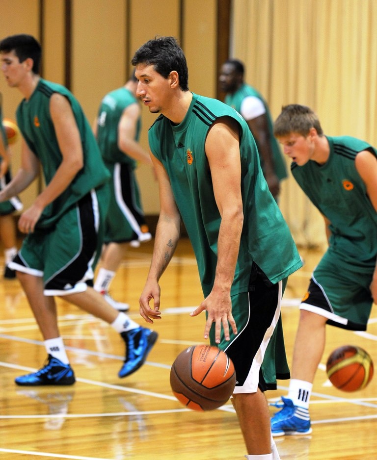 Συνεχίζεται το κτίσιμο του νέου Παναθηναϊκού (photos)