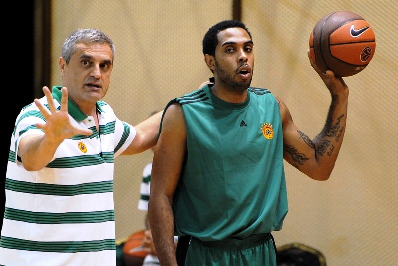 Συνεχίζεται το κτίσιμο του νέου Παναθηναϊκού (photos)