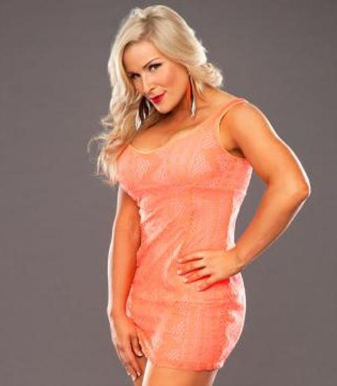 Σέξι όσο ποτέ η Natalya (photos)