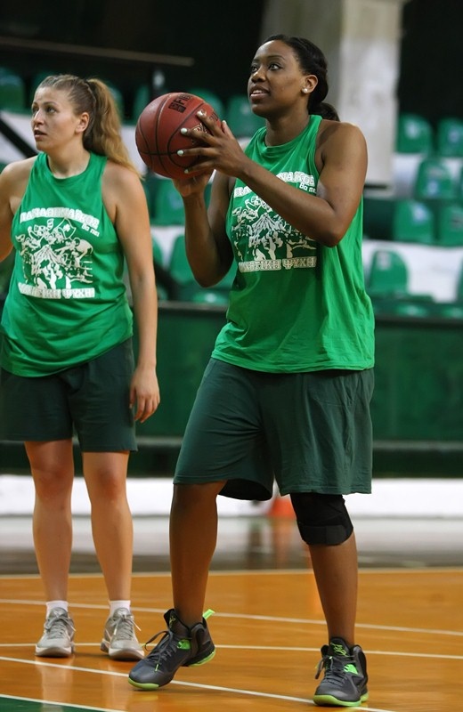 Προπόνηση και αγιασμός στον Παναθηναϊκό (photos)